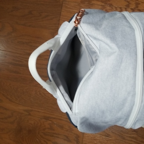 NEW! Adidas Jersey Classic 3 STRIPE BACKPACK NWT - Picture 11 of 16